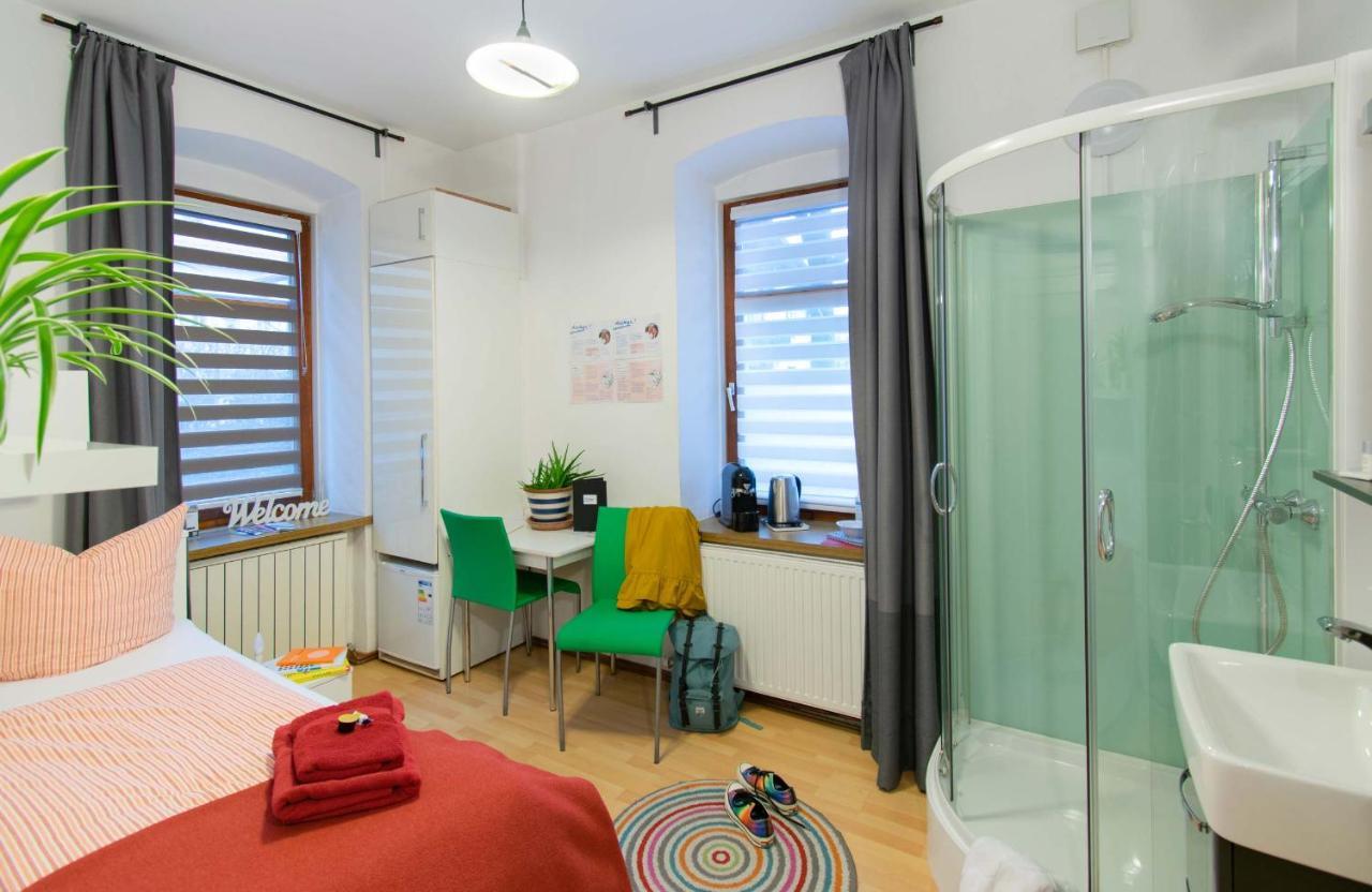 Absteige Innsbruck- Zentrale Ferienapartments Екстериор снимка