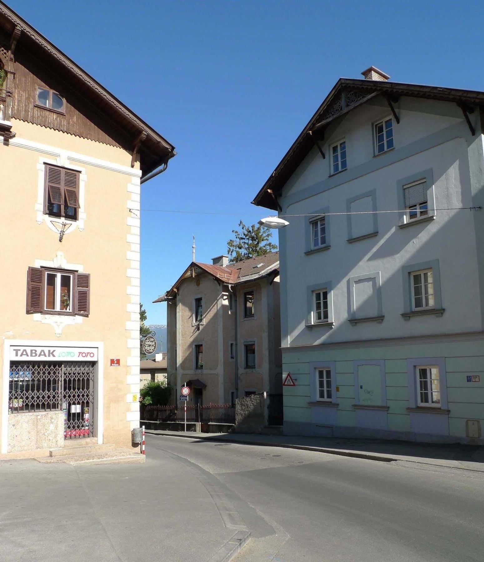 Absteige Innsbruck- Zentrale Ferienapartments Екстериор снимка
